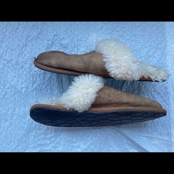 UGG® Women’s Chestnut Brown Suede Slip on Mule Slippers Sz 8 - Picture 7 of 10